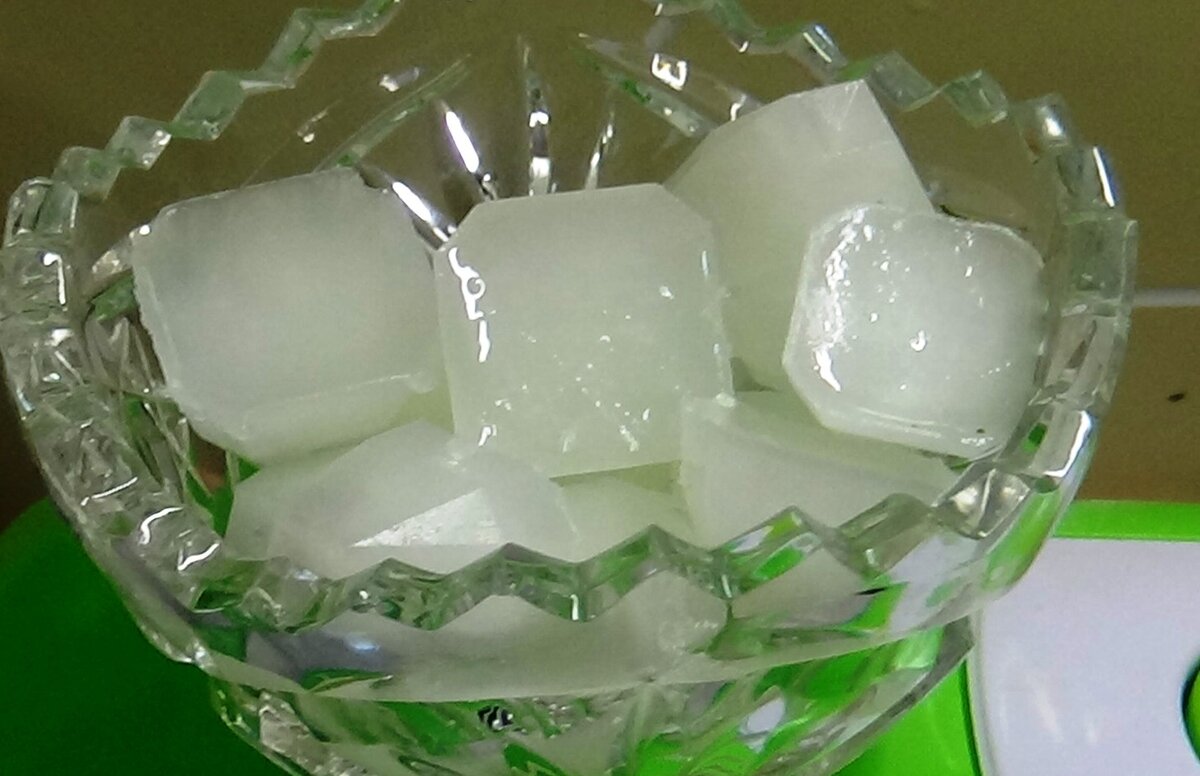 Ледяные кубики из сыворотки