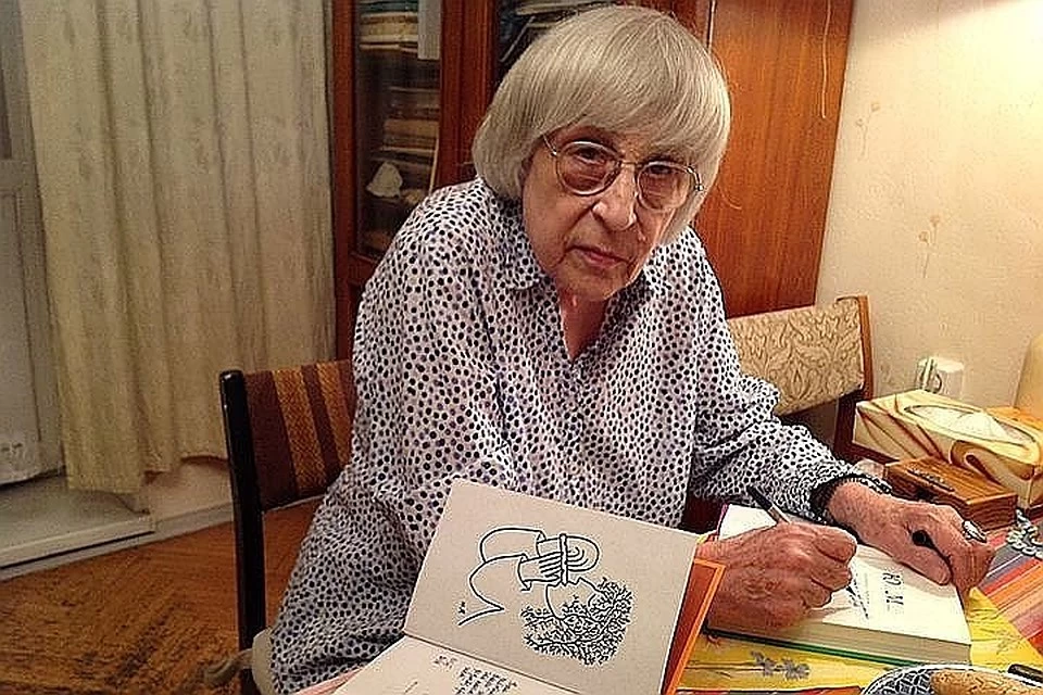 Юнна Мориц. Фото Александра Гамова.