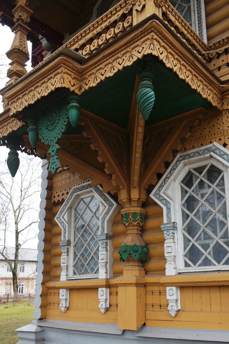 Какой необычный кронштейн для балкона