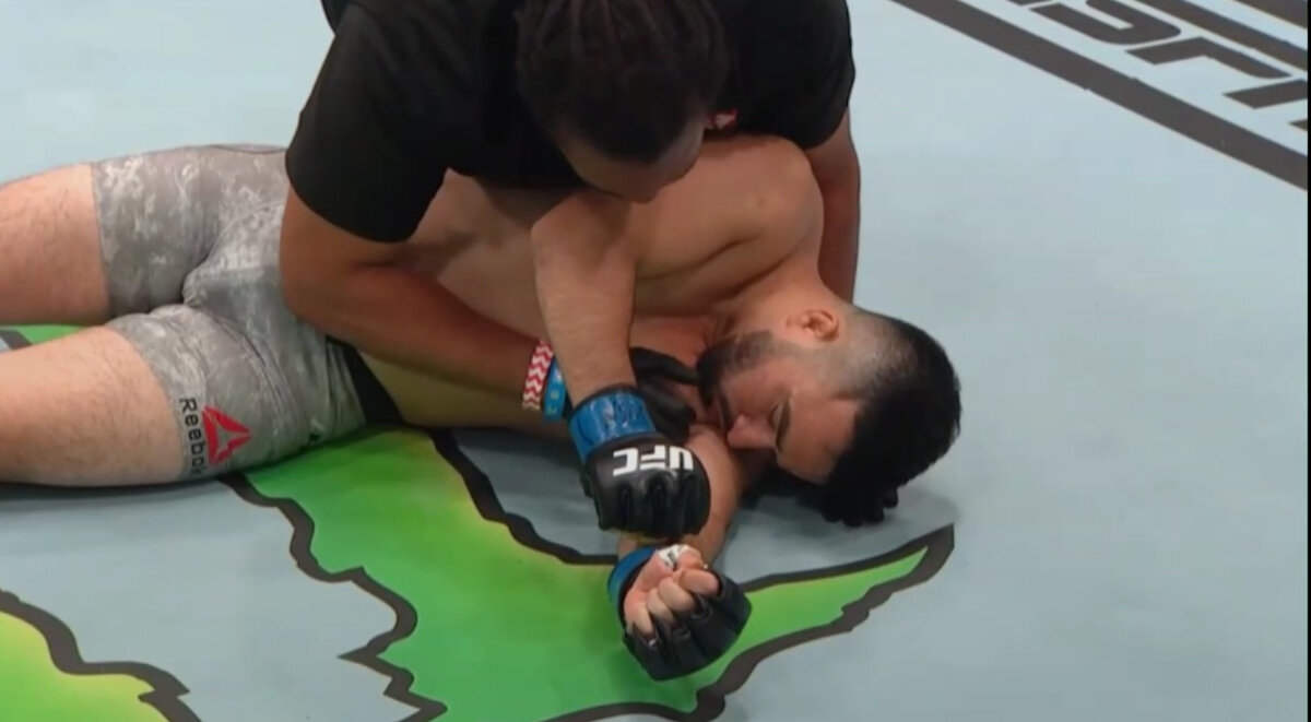 twitter.com/Jolassanda1