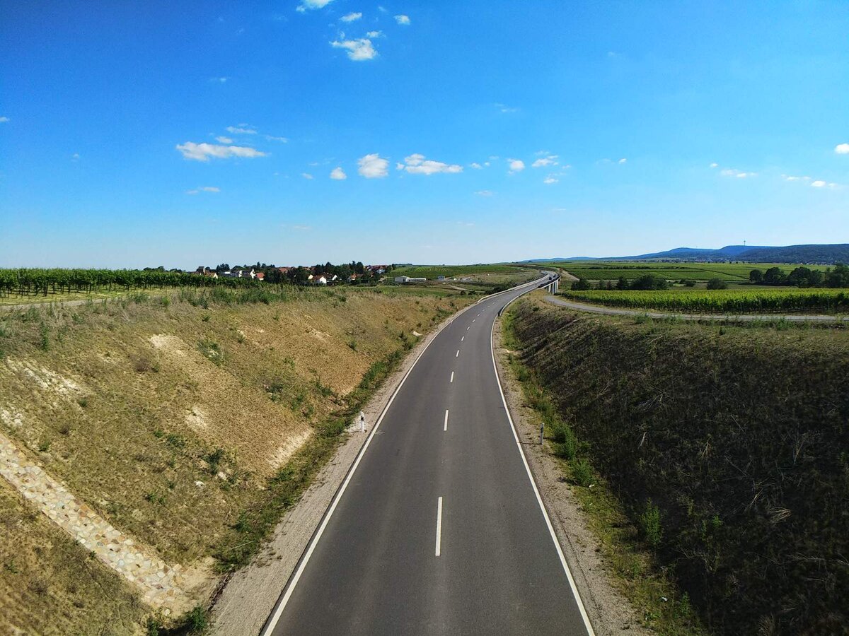 "Ландувка"- так называемая националка (дорога местного значения). Фото из личного архива.