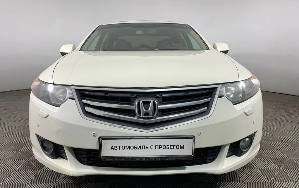 Просто посмотрите на эту мощь и надежность,что еще надо для автолюбителя.