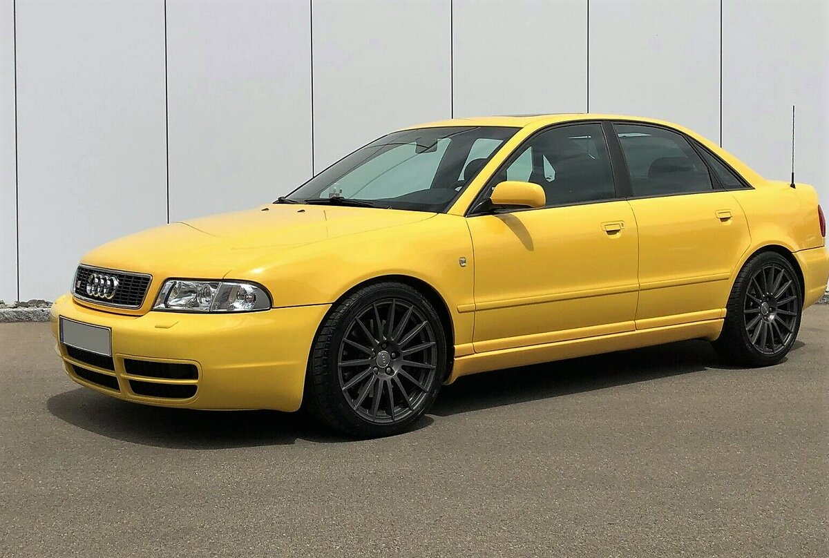 Audi S4 на родных литых дисках.   moly-shop.ru