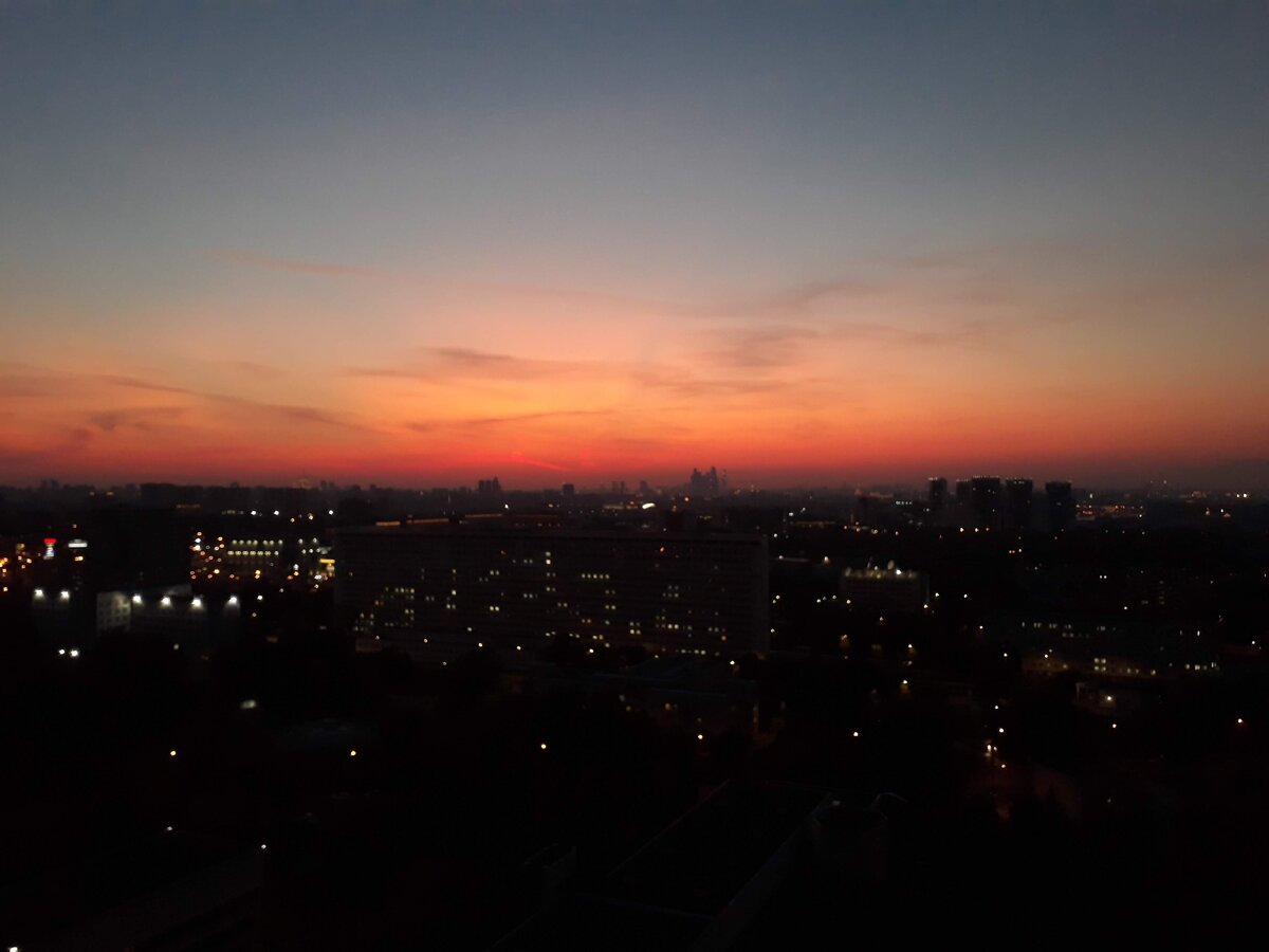 Скоро опять буду наслаждаться такими закатами.