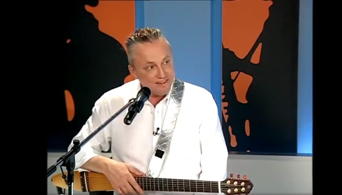 Павел Кашин - поэт, музыкант, автор-исполнитель. Фото из свободных источников