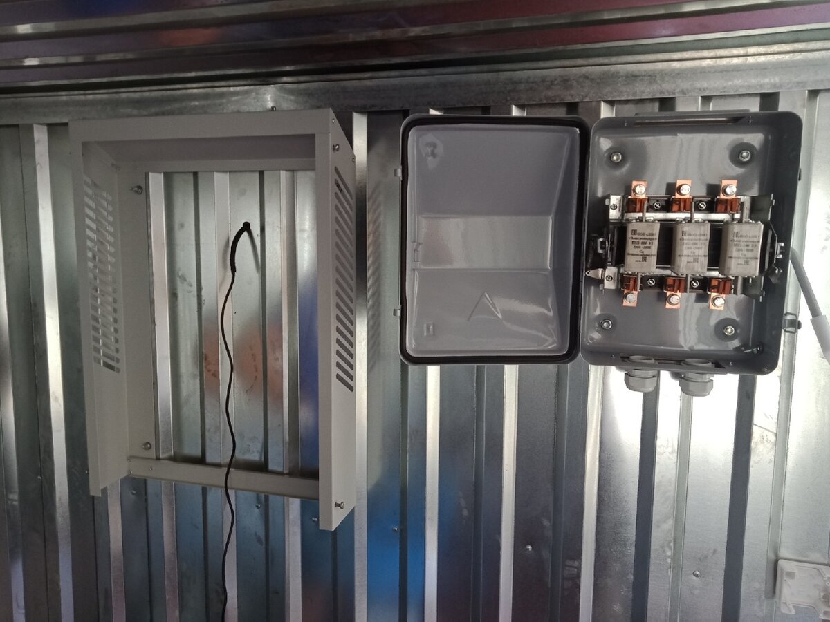 Установка щитка и рубильника