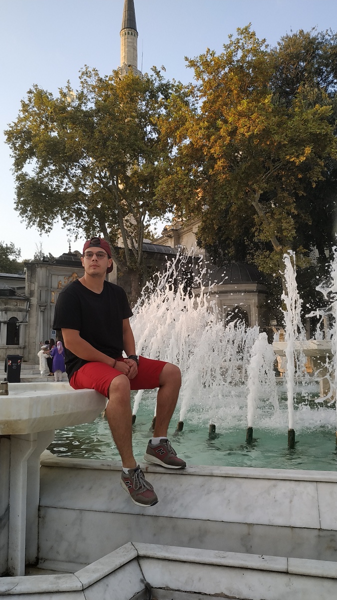 Обычные прогулки ещё никто не отменял.