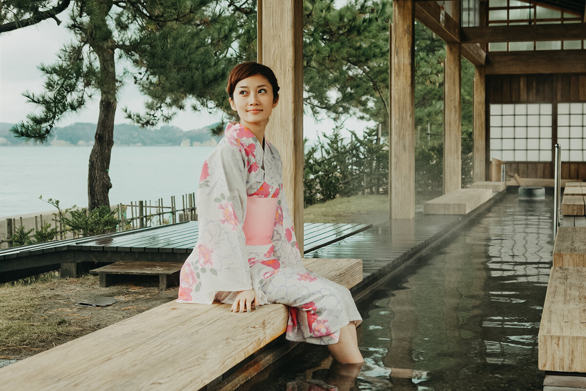 Японцы в основном купаются без купальников. Фото из открытых источников.