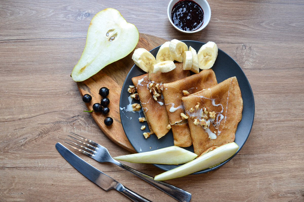 Саттвичные (благостные) блины без молока, яиц и сахара | рецепты вегетарианской и саттвичной кухни