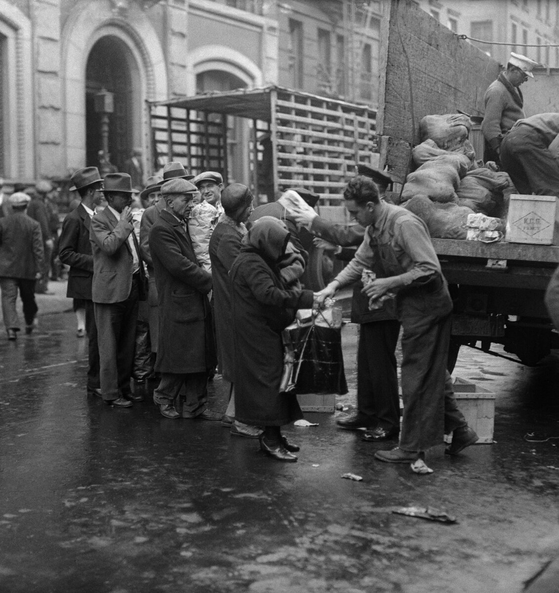 Депрессия 1929 года. Великая депрессия 1929-1933. Кризис в США 1929-1933. 1929 Год США. Великая депрессия в США 1929-1933 гг.