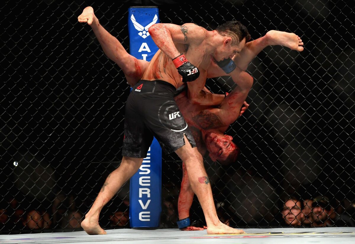 Фергюсон vs Петтис