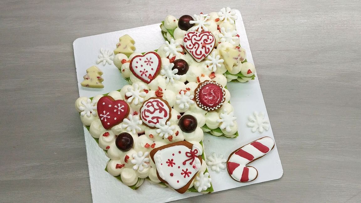 Новогодний торт цифра