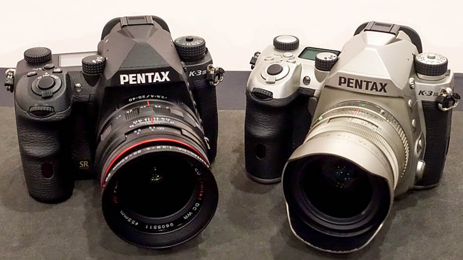 Pentax K-3 Mark III, черная и серебристая версии