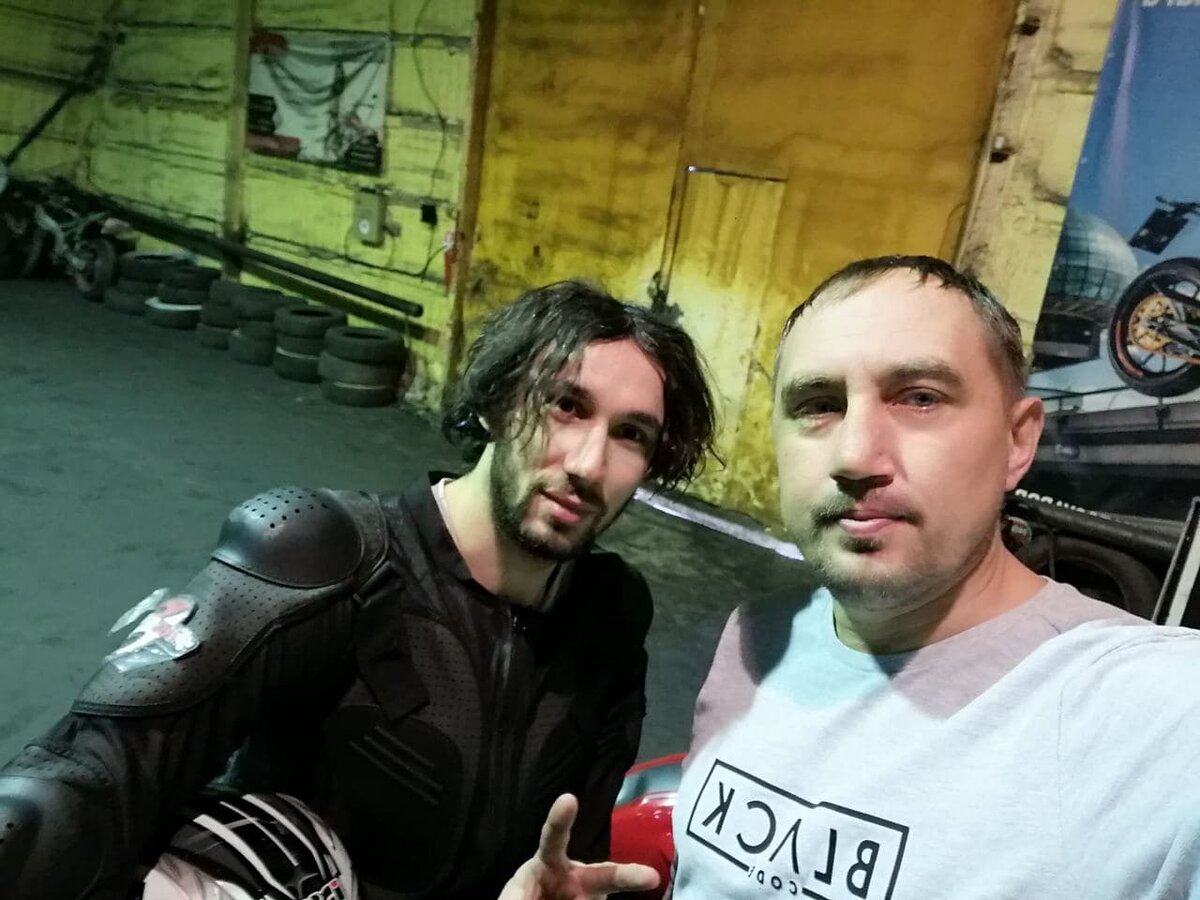 Сначала я занимался на крытой площадке, а с марта на открытой. 