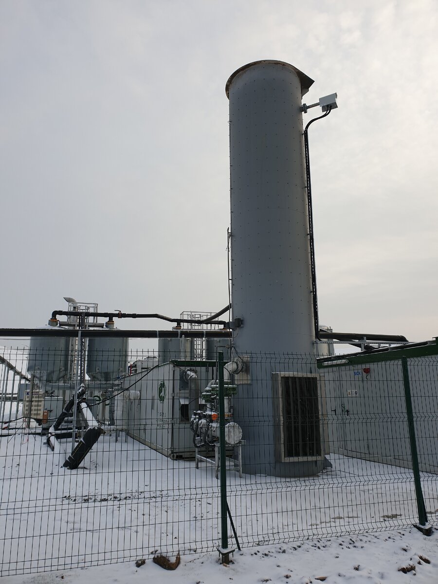 Вид на неработающий факел полигона "Кучино"