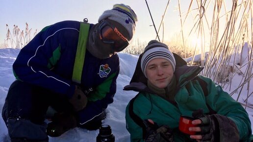 Зимняя рыбалка, первый лед на реке Ока, ловим на мормышку. Первое видео с зимней рыбалки