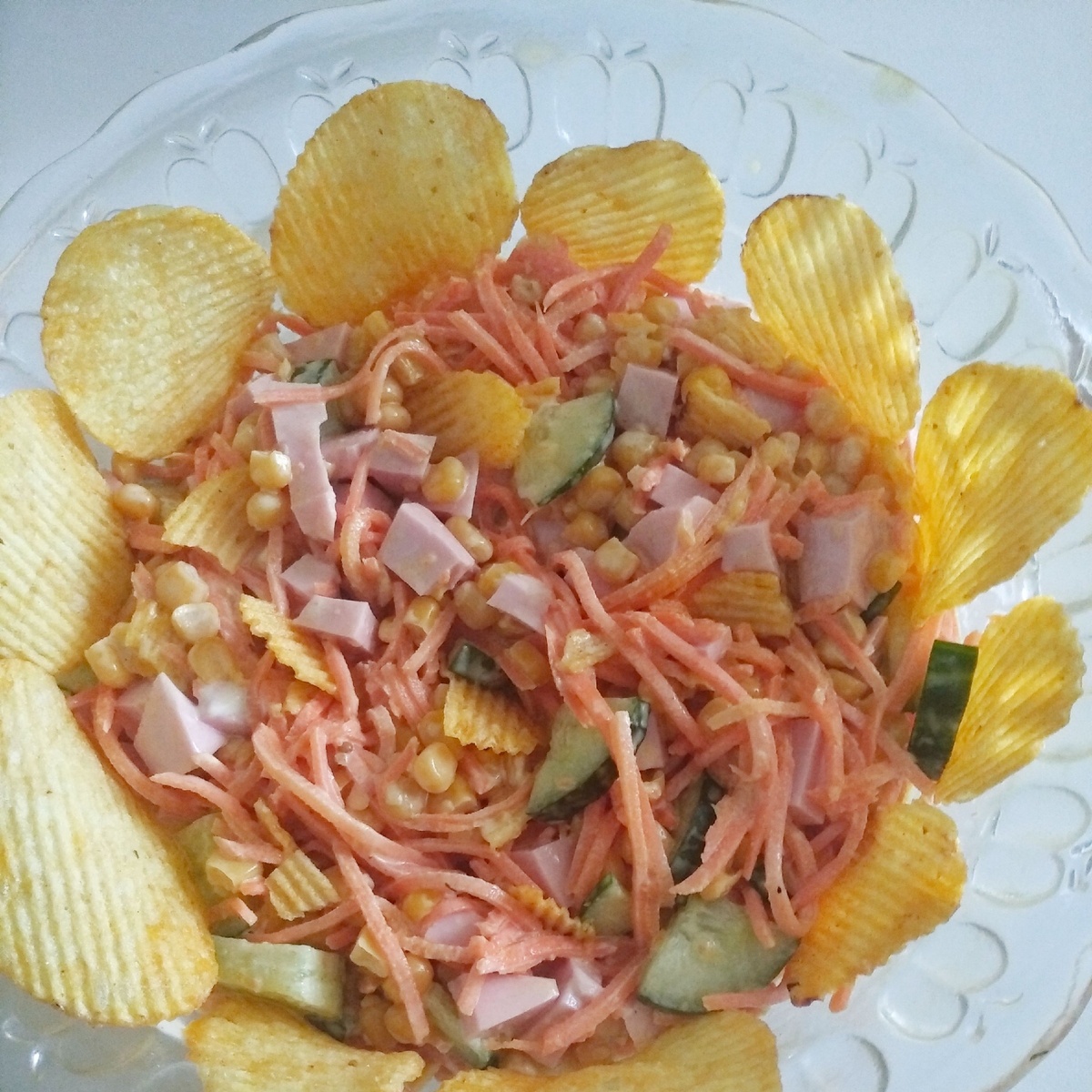 Салат с чипсами