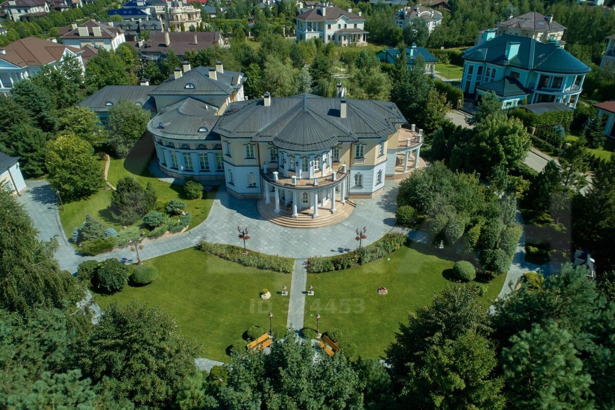 ТОП-10 самых дорогих домов в России на продажу
