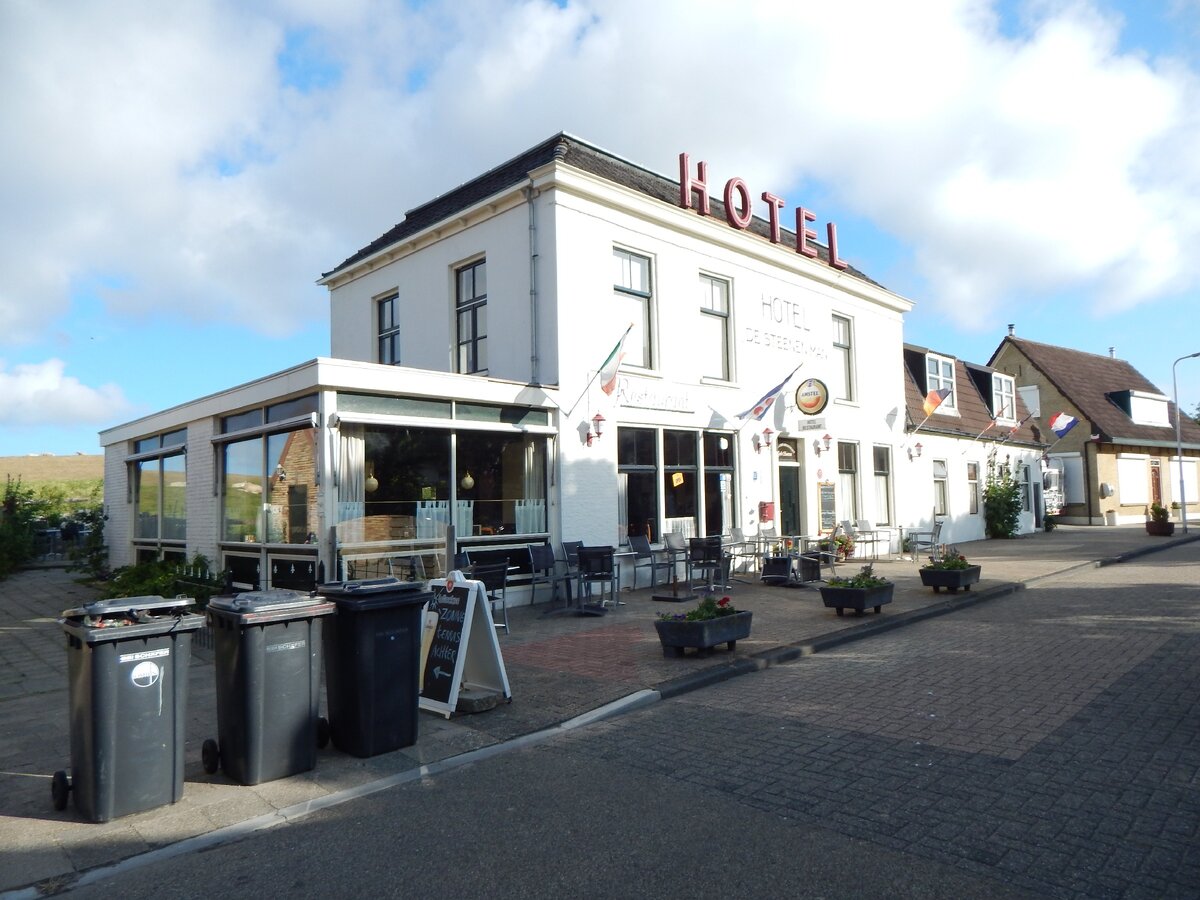 Исторический отель. Всем останавливаться там!