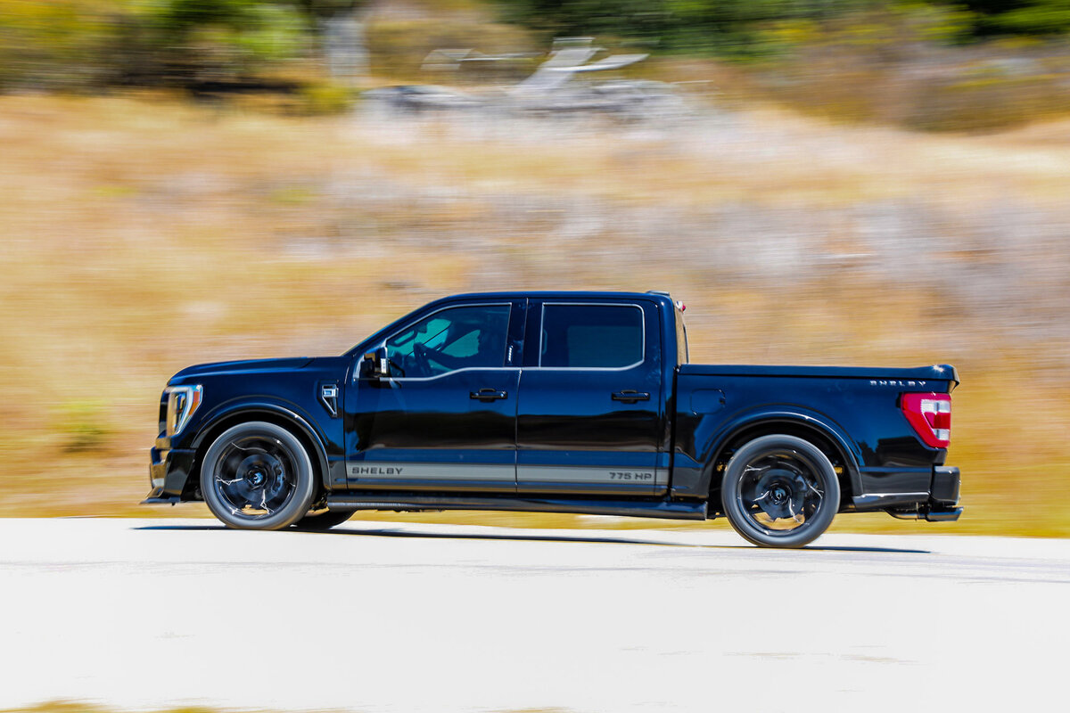 Cпортивный вариант от Shelby. Ford F-150 XLT Lariat 4×4.