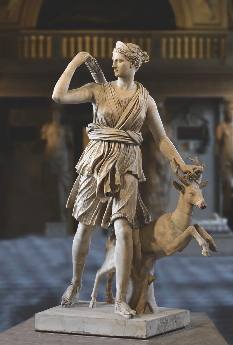 Артемида. Римская копия древнегреческого оригинала работы Леохара. Лувр.
