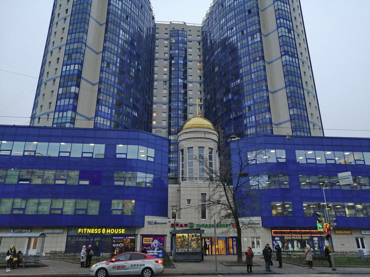 Современная храмовая архитектура. Церковь Федора Ушакова. Петербург