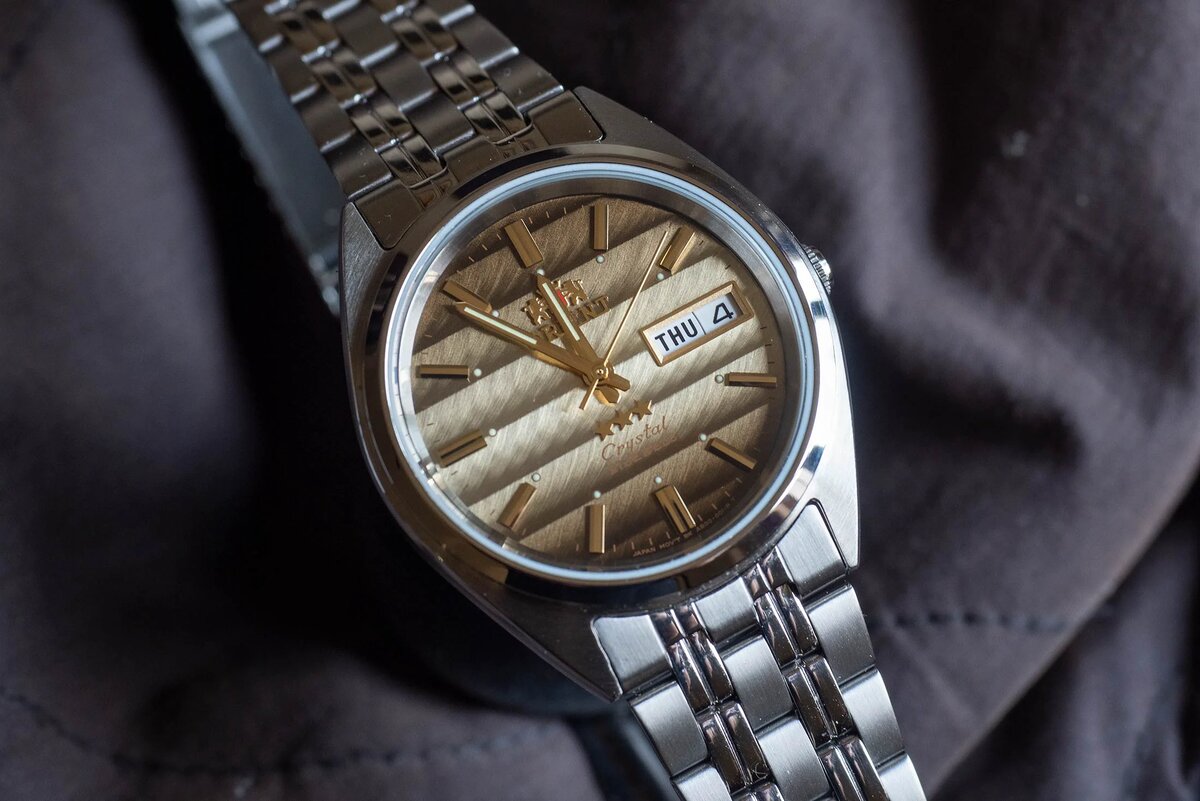Первые часы в сегодняшней подборке - хитовые Orient Tristar