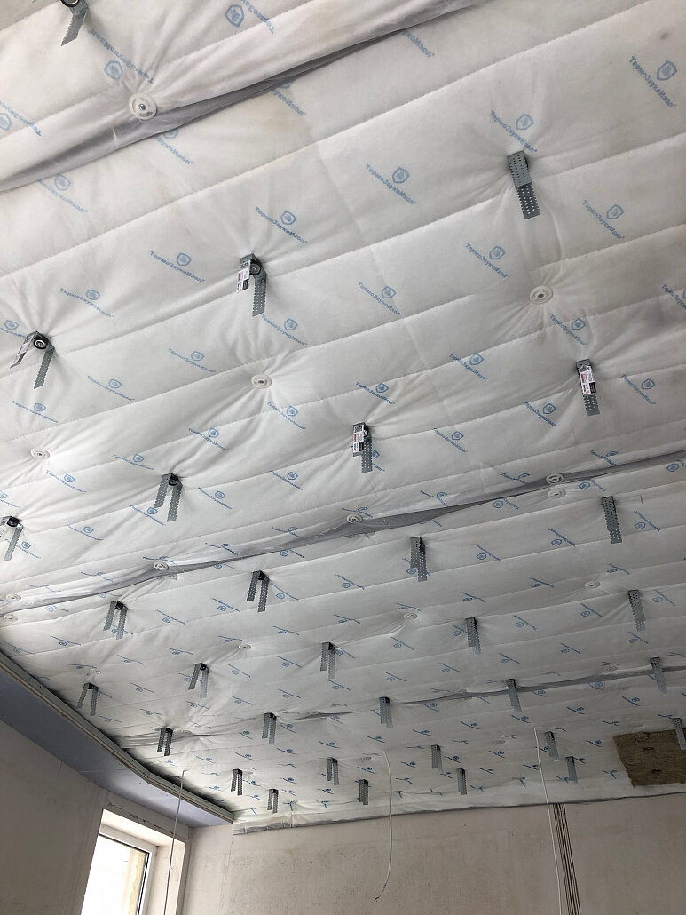 Термозвукоизол на потолке в проекте ЖК Солнечный дом 