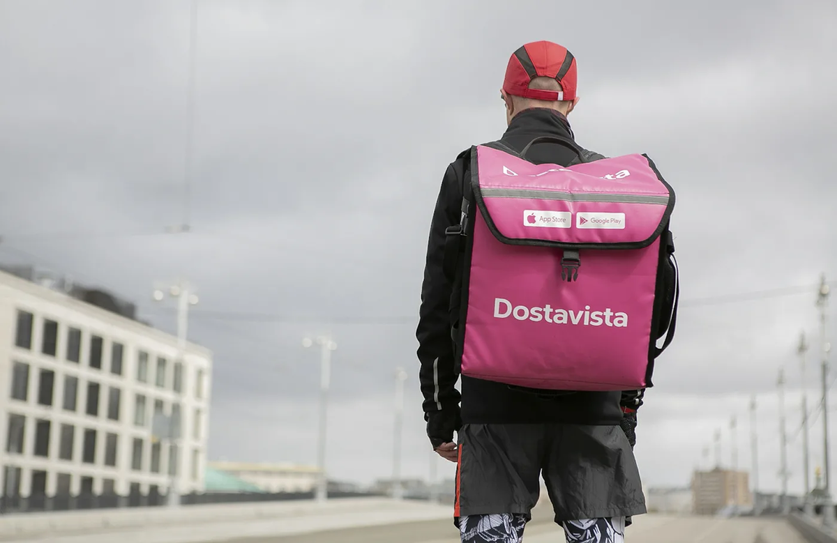 Достависта: сколько можно заработать в день пешим курьером