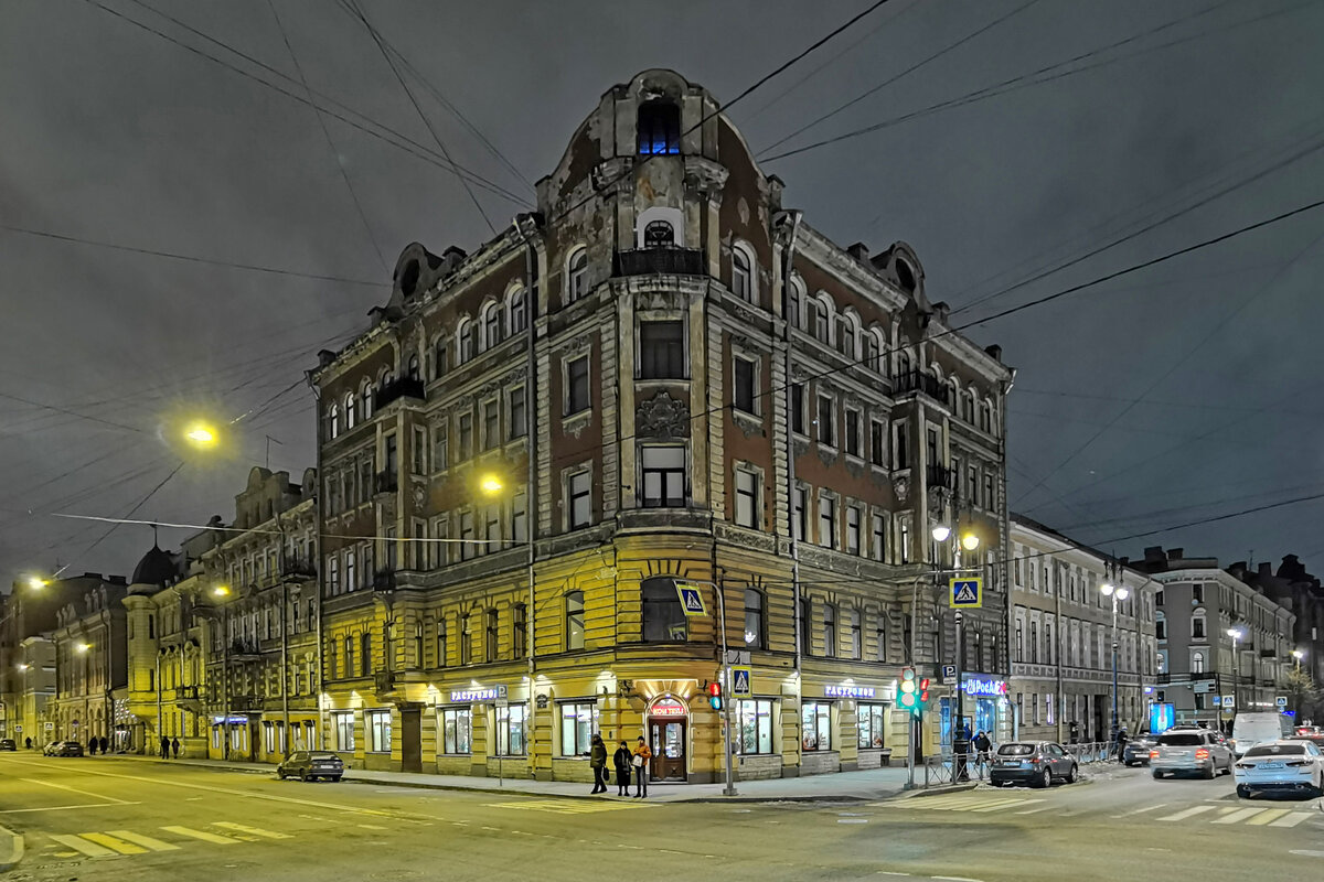 В Петербурге ликвидируют гастроном с красивыми старыми интерьерами! Как  только узнал эту новость, сразу поехал на ул. Некрасова | Олег Еверзов |  Дзен