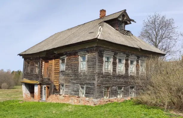 дом крестьян Ферапонтовых в деревне Бисерово