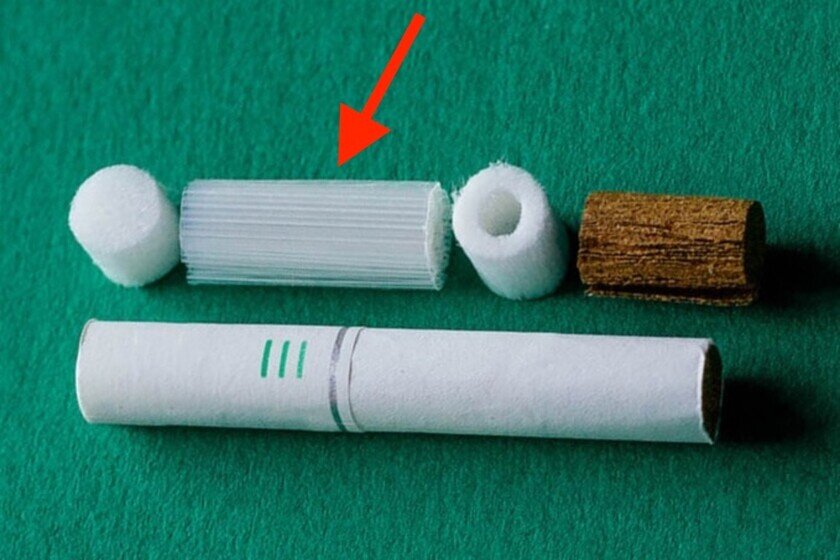    Так выглядит биополимерная пленка стиков для IQOS. Фото: YouTube