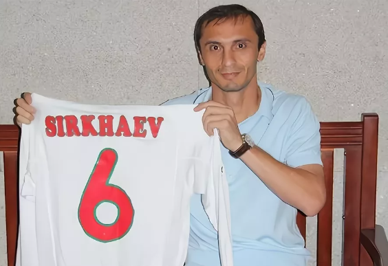 Нарвик Сирхаев перебрался в Локомотив за 1 млн. евро