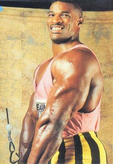 Тяга в блоке книзу