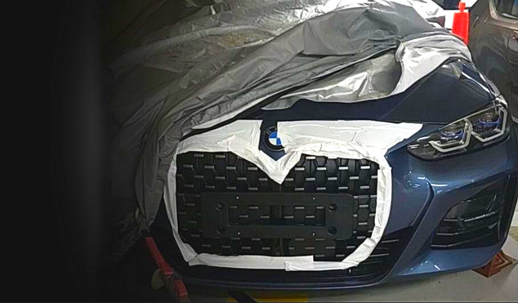 Тоже купе 4-Series, но уже от шпионов... 