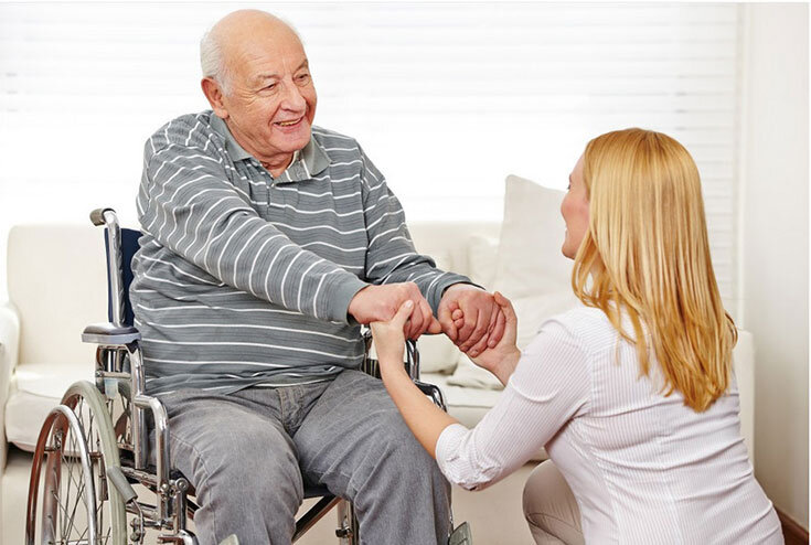 Куда и как обратиться пожилому человеку, если нужна помощь | Серебряный ...