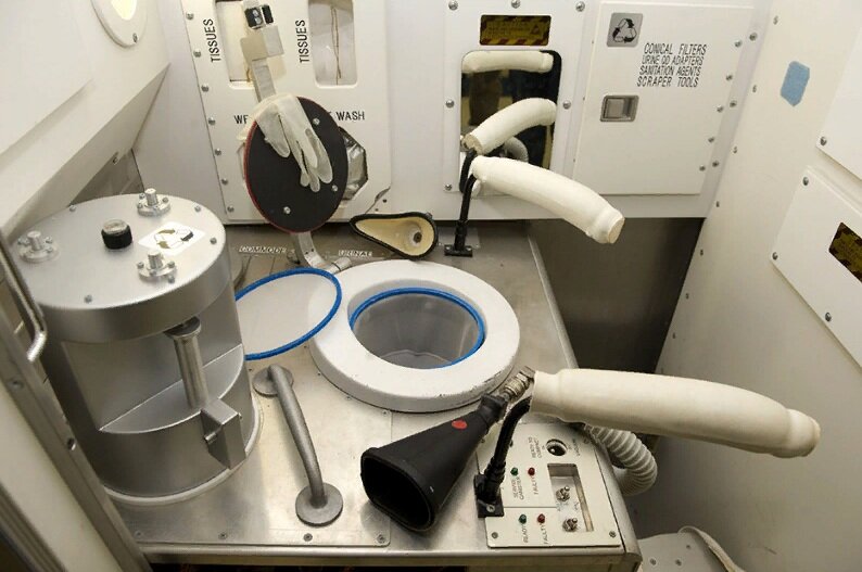 унитаз космонавтов