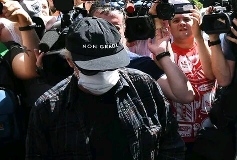 Мол, персона Non Grada! Фото с Яндекс.Картинки