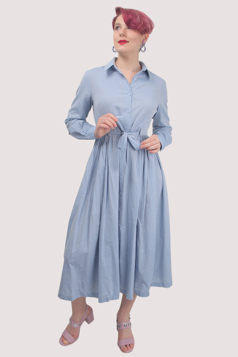 Это платье имеет больше сфер применения, чем оверсайз.