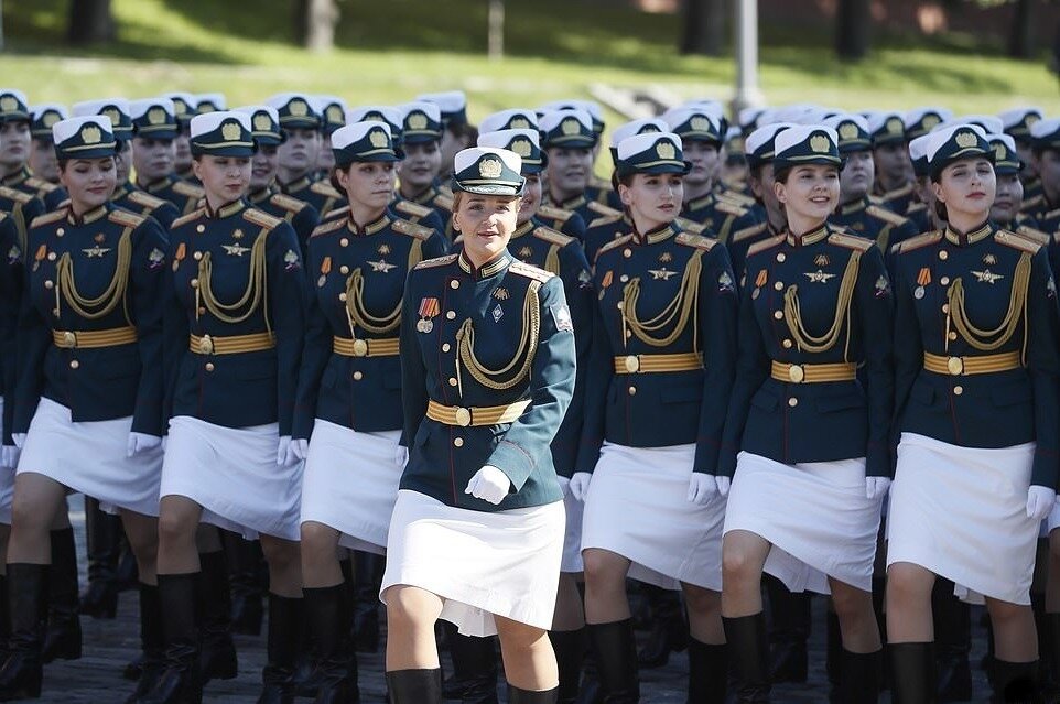 Наши боевые красотки