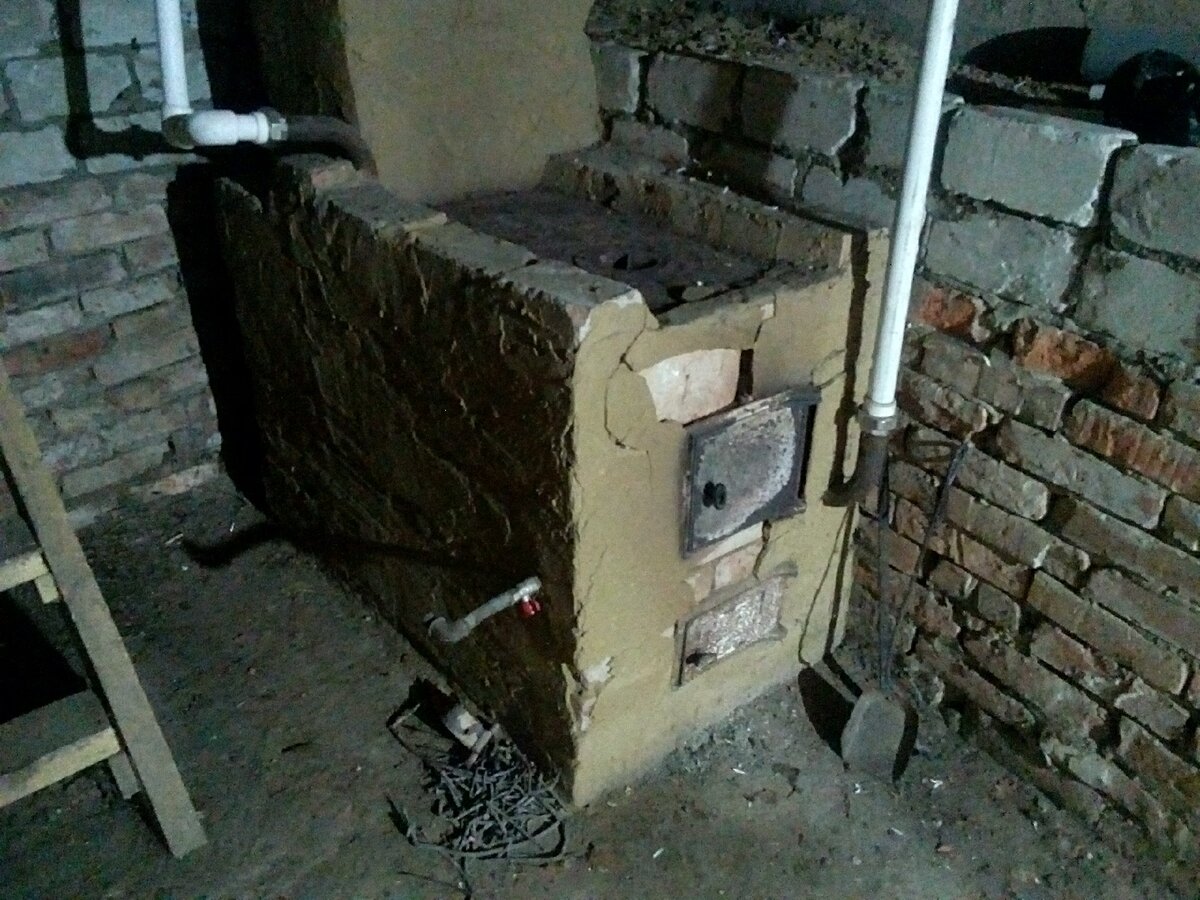 Топка в бане. Дым из трубы домика. Хомутово подтопление 2021. Топить улицу. Топить улицу.