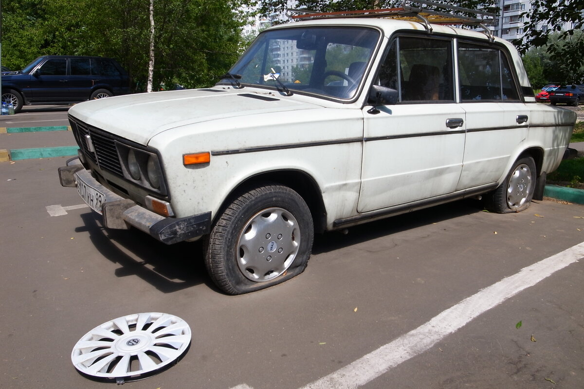 ВАЗ 2106 Подготовка автомобиля к выезду. Проверка уровня и доливка масла в  картер заднего моста | ТАЗиК | Дзен