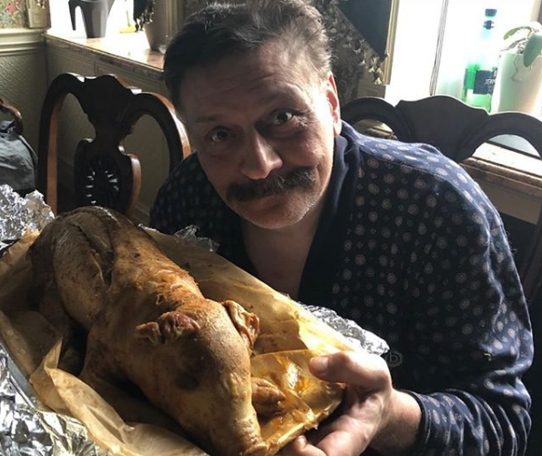 Фанатов «Спартака» называет «свиньями»