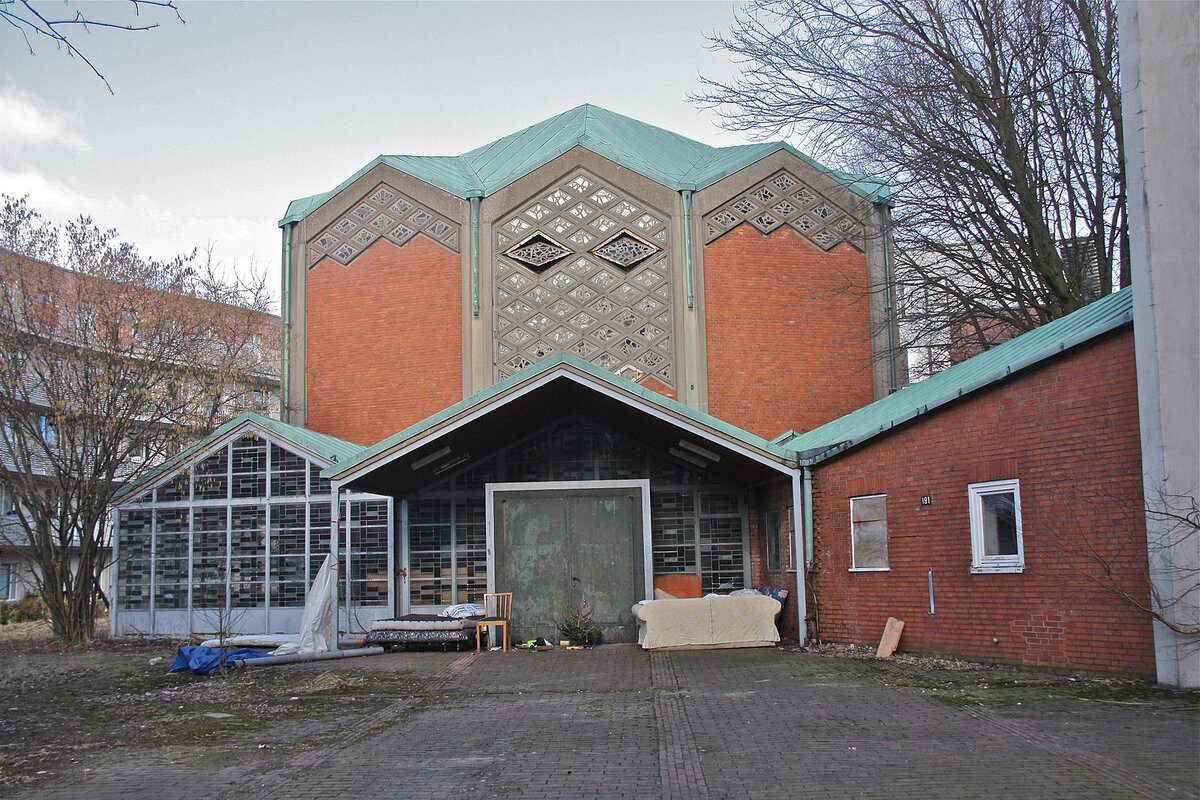 Бывшая лютеранская церковь в Гамбурге, переделанная под мечеть