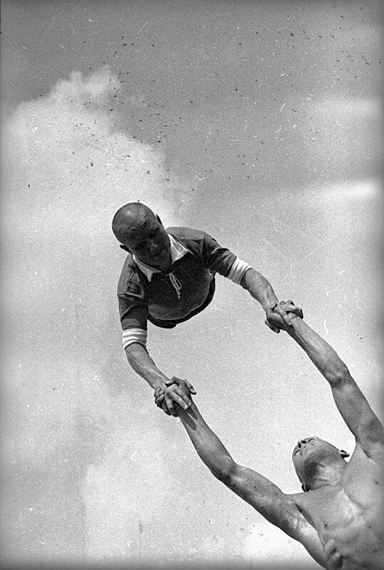 Культ спорт. Физкультура» Александр Устинов, 1934 год,. Культ спорта СССР 20-30 годы. Культ спорта в СССР. Культ спорта в СССР 1930 картины.