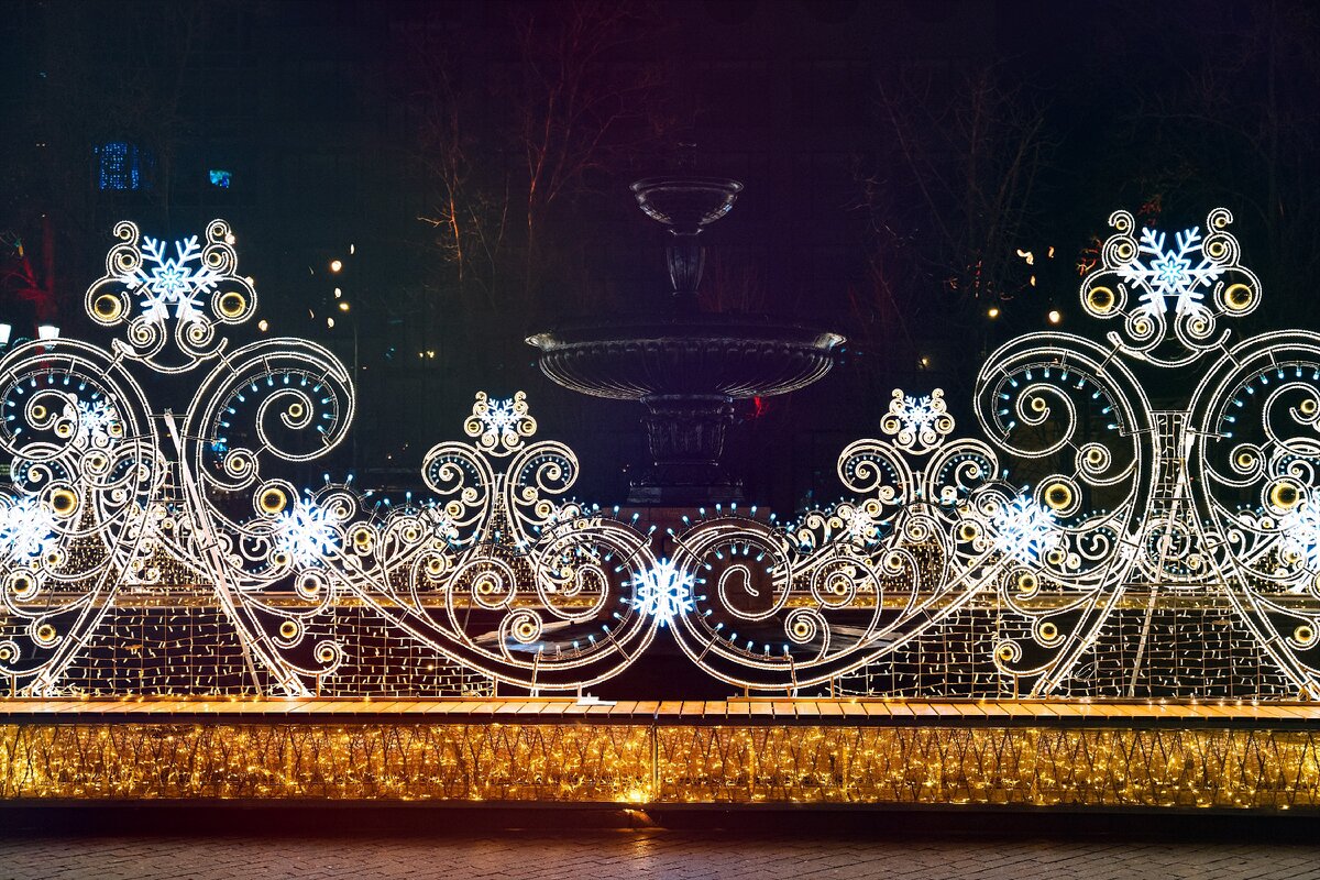 Украшение Пушкинской площади в Москве на Новый год