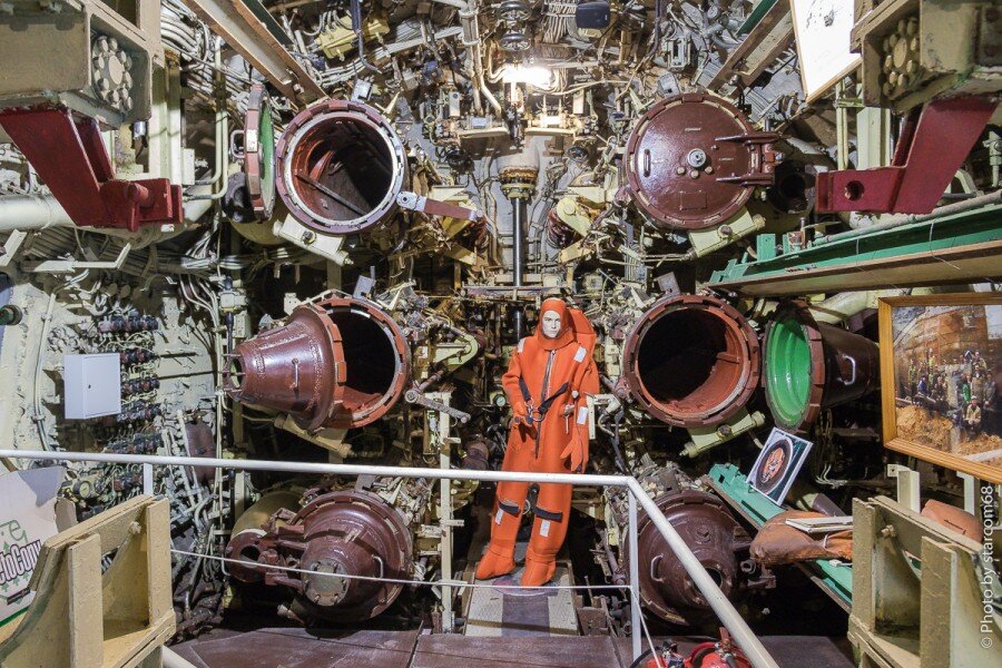 ПЛ Б-307. Носовая часть отсека 1 с торпедными аппаратами