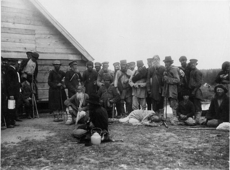 Крестьяне рабы. Крестьяне 1903. Бесправные крестьяне. Крепостные крестьяне 19 века в России. Крестьянин стоит.