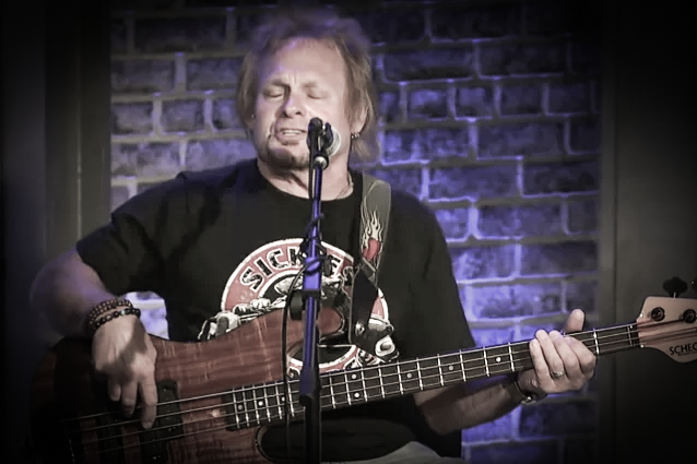 Майкл Энтони