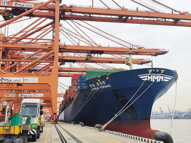 Hyundai Forward, которая была введена в экстренном порядке на американский маршрут 10-го числа прошлого месяца [HMM]
